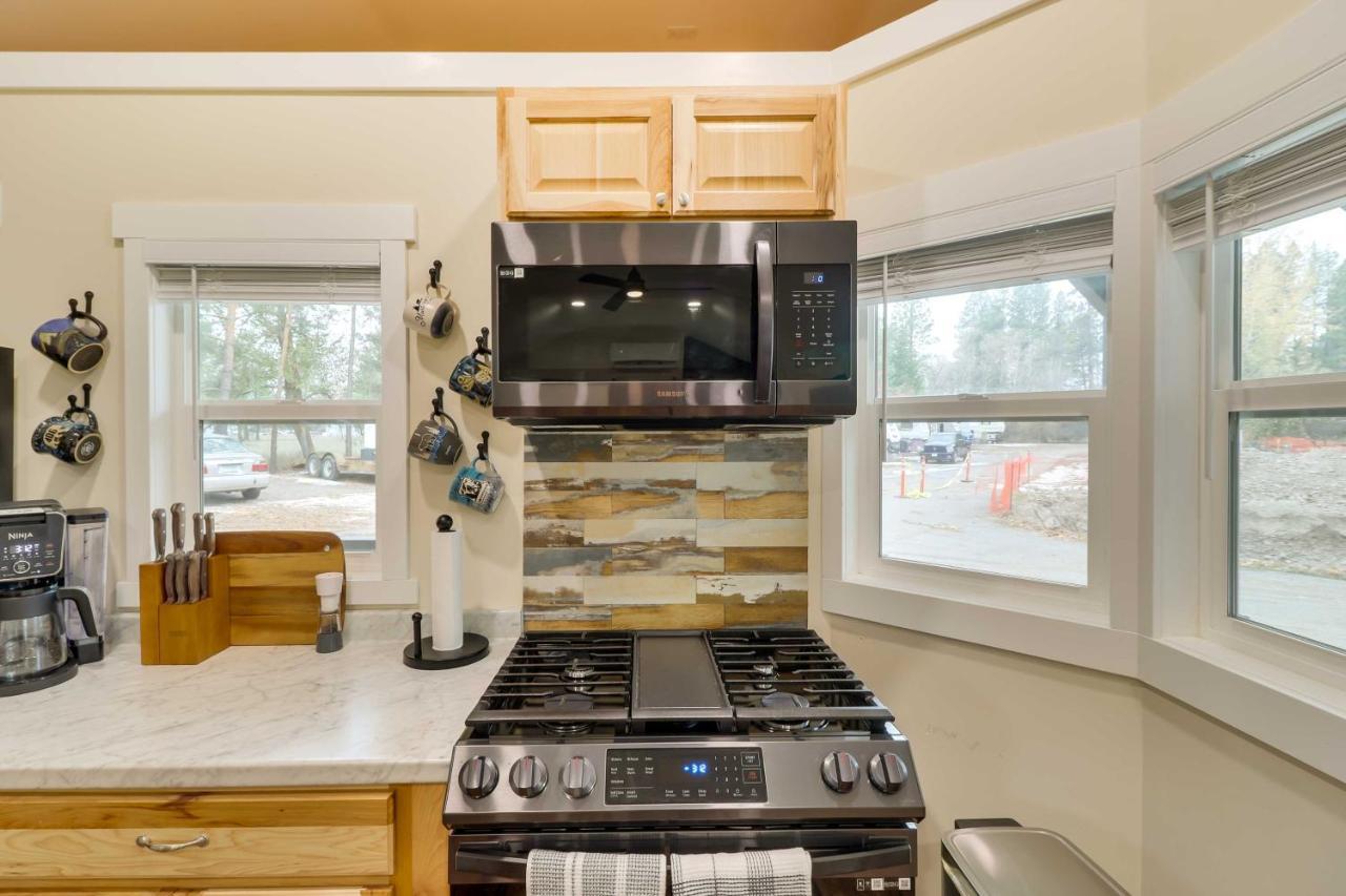 Columbia Falls Studio 20 Mi To Glacier Natl Park エクステリア 写真